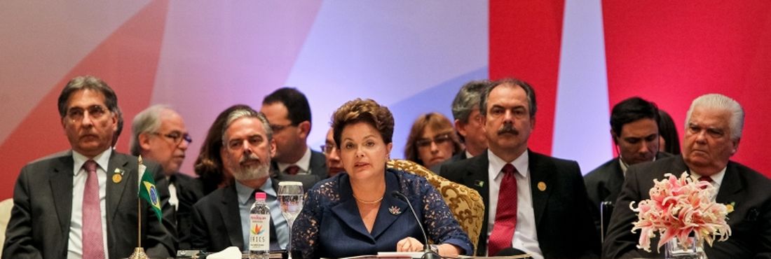 Dilma participa da reunião do Brics em 2012