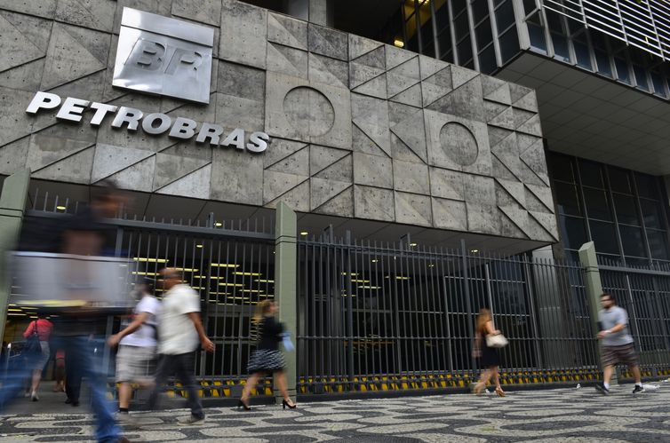 Petrobras fecha acordo para comprar gás dos EUA por mais de 20 anos