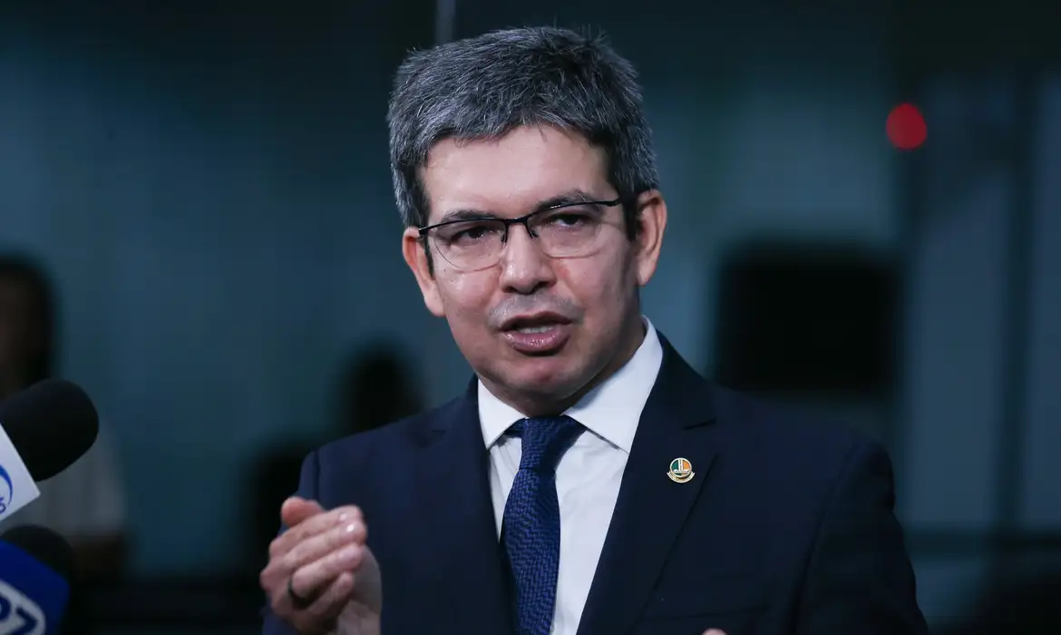 Brasília (DF) 11/04/2024 Senador, Randolfe Rodrigues, durante coletiva no Senado.  Foto Lula Marques/ Agência Brasil