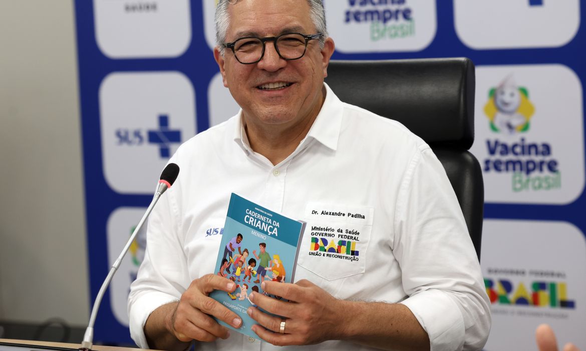 Ministros destacam campanha de vacinao em escolas pblicas do pas