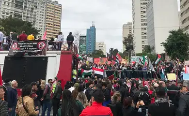 São Paulo-15/06/2025 Manifestantes se unem a protestos mundiais e fazem ato nesta domingo  pró-Palestina no centro de São Paulo. Foto Guilherme Jeronymo/ Agência Brasil.