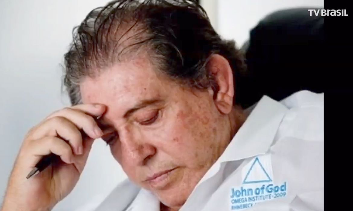 Polícia e MP de Goiás vão apurar denúncias contra médium João de Deus