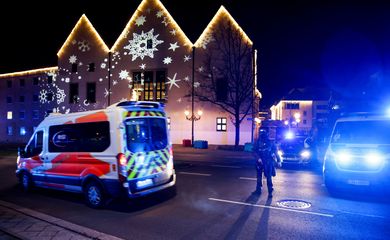 Equipes de emergência atuam após carro atingir mercado de Natal em Magdeburg
20/12/2024
Reuters/Axel Schmidt/Proibida reprodução