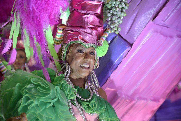 Mangueira is the second school to parade on the first day of the Rio de Janeiro 2022 Carnival Special Group