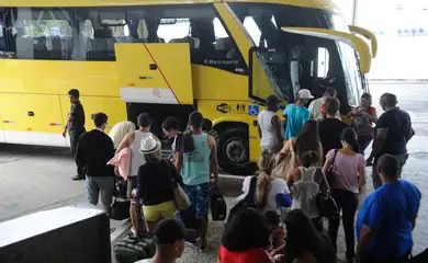 Rio de Janeiro - Movimentação na rodoviária Novo Rio.