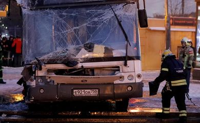 Ônibus invade calçada e mata pessoas em Moscou - Foto EFE/EPA/SERGEI ILNITSKY