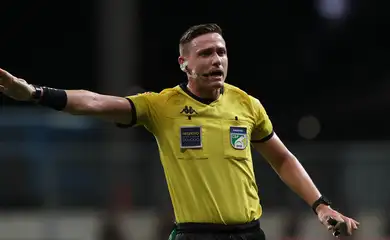 Ramon Abatti Abel em jogo do Palmeiras - ele foi escolhido como árbitro do Super Mundial de Clubes da Fifa, em 14/04/2025