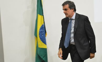 O ministro da Justiça, José Eduardo Cardozo, e o Ministro da SDH, Pepe Vargas, durante o lançamento do laboratório de Tecnologia em Memória e Direitos Humanos da Comissão de Anistia (Antonio Cruz/Agência Brasil)