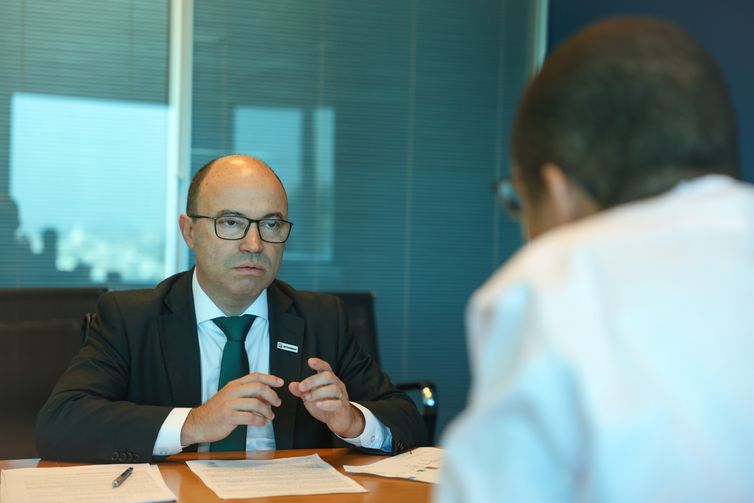 Rio de Janeiro (RJ), 27/02/2025 - O diretor financeiro da Petrobras, Fernando Melgarejo, durante entrevista à Agência Brasil, no edifício Senado da empresa, no centro do Rio de Janeiro. Foto: Tomaz Silva/Agência Brasil