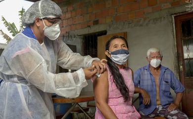 indígenas, Manaus, pandemia de Covid-19
