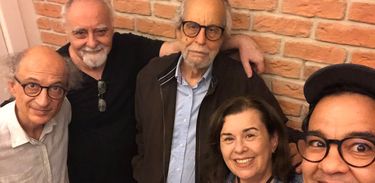 Equipe e convidados do Blim-blem-blom desta semana 