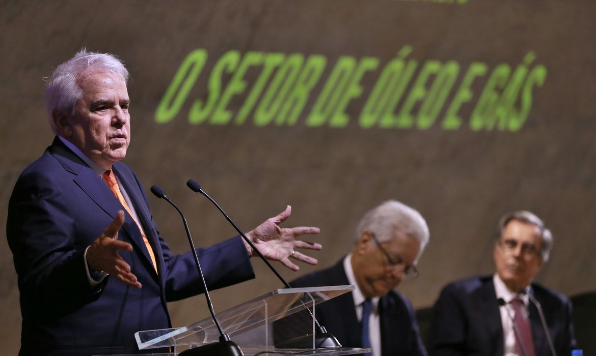 O presidente da Petrobras, Roberto Castello Branco, fala no Seminário 