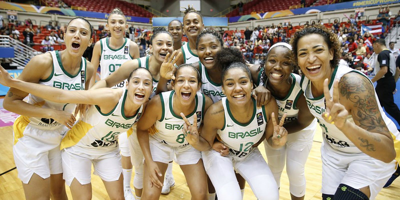 Brasil arrasa Argentina e conquista bronze no basquete CR