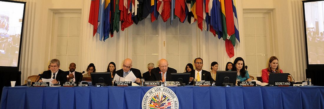 A missão de observadores da OEA prepara um relatório com vistas às eleições paraguaias, marcadas para abril de 2013