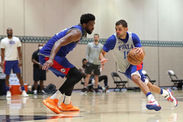 O jogador de basquete brasileiro que viveu a 'bolha' da NBA - Época