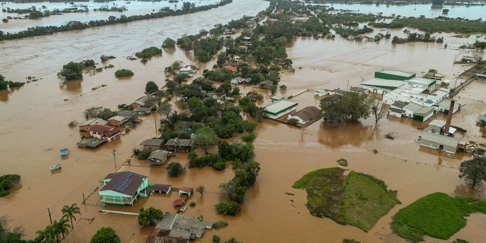 Tempestades no RS provocam 10 mortes; 21 pessoas estão desaparecidas