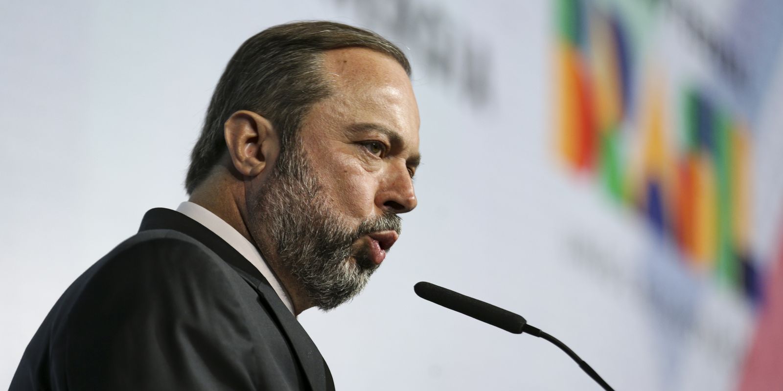 Ao vivo: ministro concede coletiva para esclarecer queda de energia