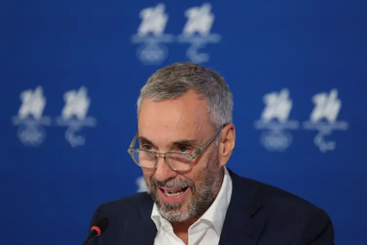 Andrea Varnier concede entrevista em Milão
 17/9/2025    REUTERS/Claudia Greco