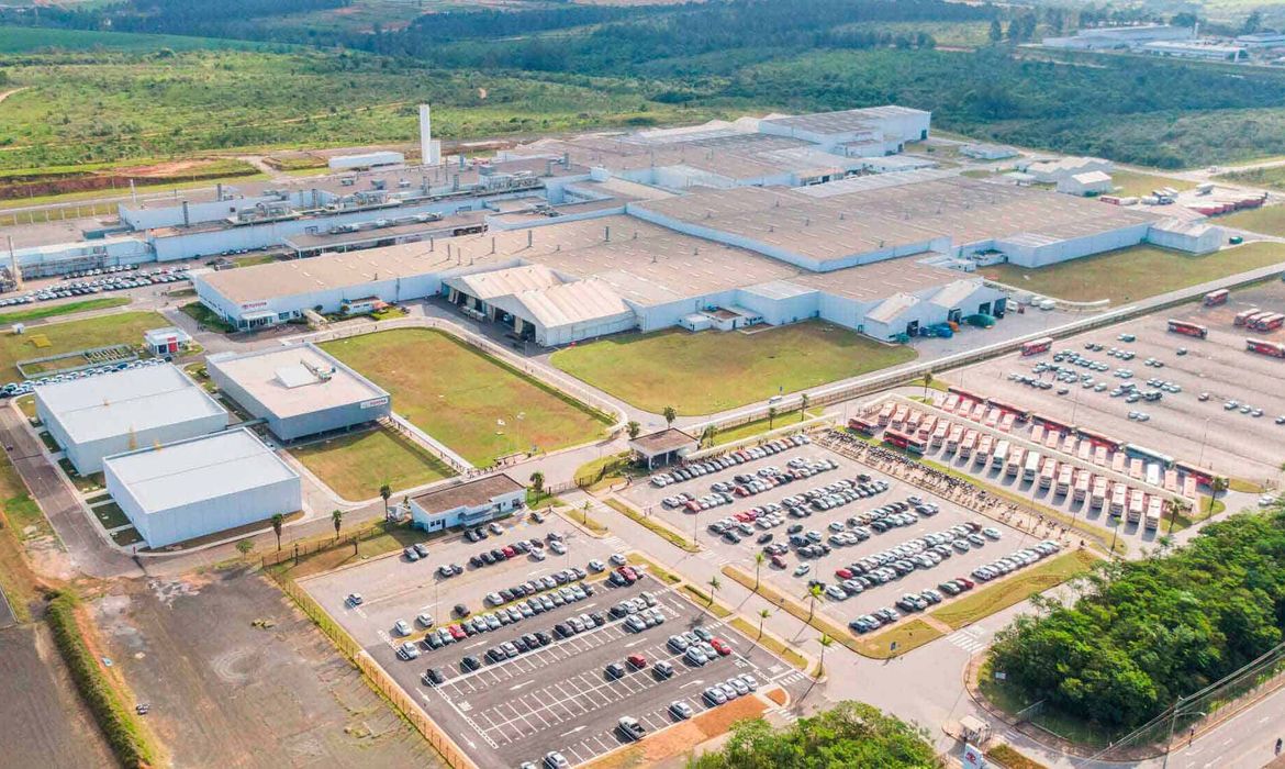 Economia - - Toyota deve investir R$ 11 bilhões no Brasil. Fábrica da Toyaota em Sorocaba (SP). Foto: Divulgação/Toyota