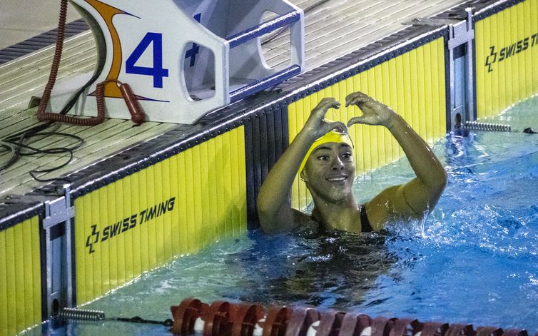 Laila Sizgan - natação palímpica - atinge índice para ir a Tóquio 2020