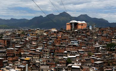 Rio de Janeiro (RJ), 22/02/2023 - Aglomerado de casas das favelas do Complexo do Alemão, zona norte da cidade.  Foto: Tânia Rêgo/Agência Brasil