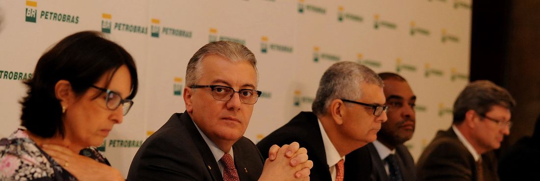 O presidente da Petrobras, Aldemir Bendine, durante reunião de apresentação dos resultados da empresa no 2° trimestre de 2015