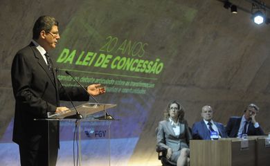 Rio de Janeiro - O ministro da Fazenda, Joaquim Levy participa da abertura e do seminário 20 Anos da Lei de Concessão promovido pelo FGV (Tânia Rêgo/Agência Brasil)