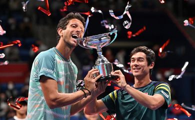 Marcelo Melo e o norte-americano Mackenzie McDonald são campeões de duplas do ATP 500 de Tóquio - em 09/10/2022