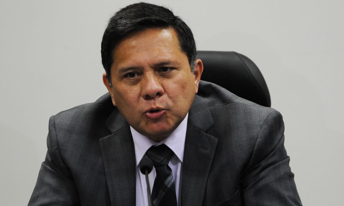 O subprocurador-geral da República, Carlos Frederico Santos, durante debate dos candidatos ao cargo de procurador-geral da República, promovido pela ANPT, AMPDFT e ANMPM  (Antonio Cruz/Agência Brasil)