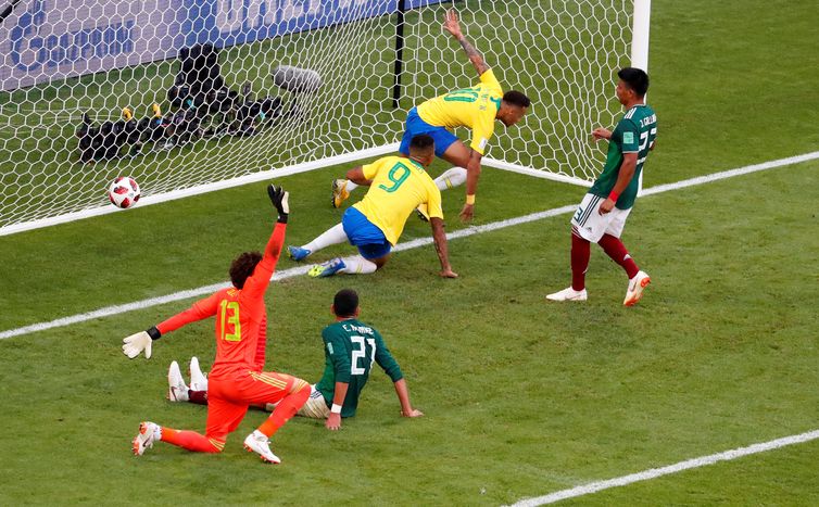 Copa 2018, México e Brasil, gol REUTERS/David Gray