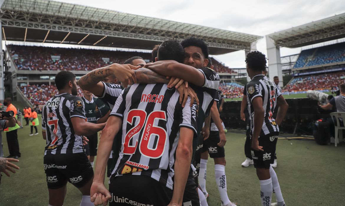 Atlético-MG é campeão da Supercopa do Brasil 2022 em cobrança de pênaltis