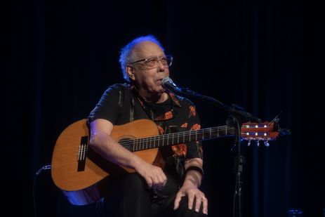 Jards Macalé faz show exclusivo no Cena Musical