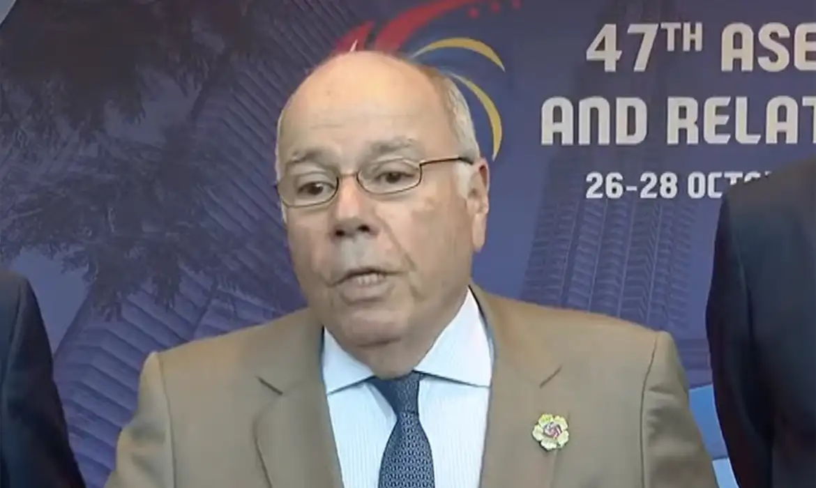 Kuala Lampur, 26/10/2025 - Ministro das Relações Exteriores, Mauro Vieira, fala após reunião do presidente da República, Luís Inácio Lula da Silva, e o Presidente dos Estados Unidos, Donald Trump, durante o 47ª Cúpula da Associação de Nações do Sudeste Asiático - ASEAN. Frame: CanalGov/Reprodução