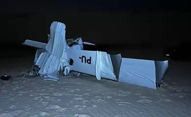 Santo Amaro (MA), 10/08/2025 - Destroços do avião de pequeno porte que caiu nas dunas dos Lençóis Maranhenses. Foto: PMMA/Divulgação