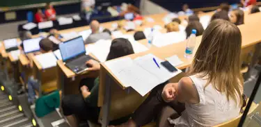 Anfiteatro em universidade