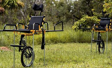 Cadeiras de rodas especiais serão distribuídas em parques nacionais de todas as regiões