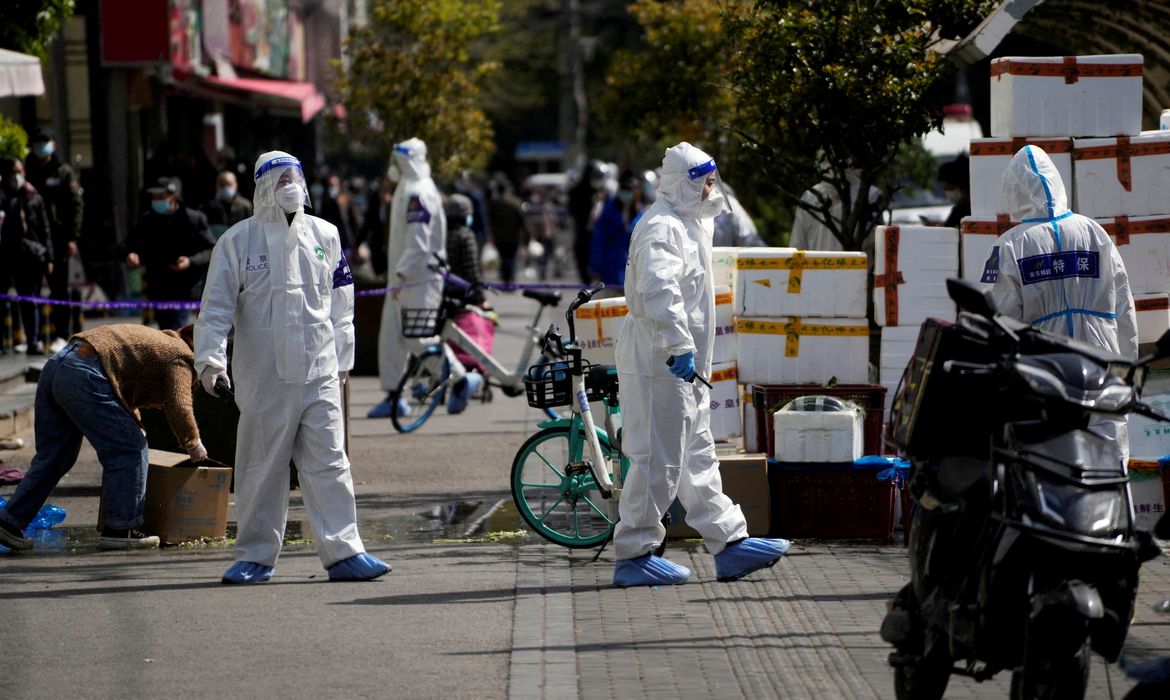 FILE PHOTO: COVID-19 outbreak in Shanghai