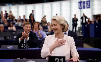Ursula von der Leyen no Parlamento Europeu
 18/7/2024   Reuters/Johanna Geron/Proibida reprodução