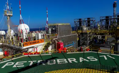 Rio de Janeiro (RJ), 28/09/2023 - Navio-plataforma P-71, instalado no campo de Itapu, no pré-sal da Bacia de Santos, a 200 km da costa do Rio de Janeiro. Foto:Tânia Rêgo/Agência Brasil