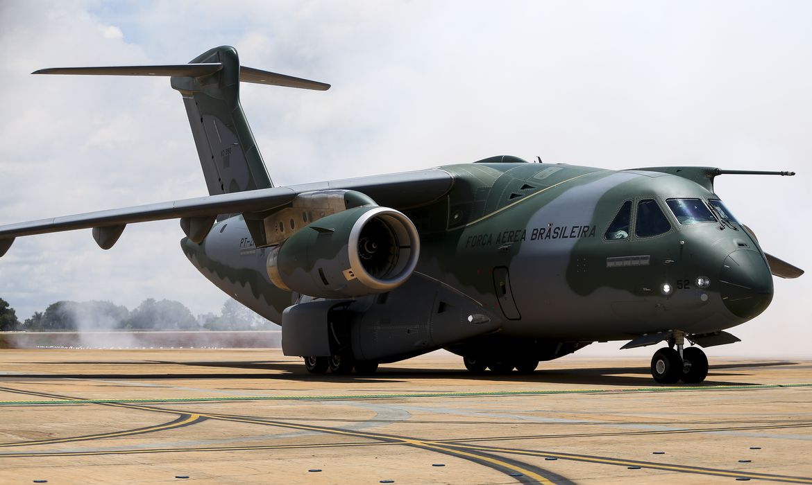 KC-390, avião para transporte tático/logístico e reabastecimento em voo desenvolvido pela Embraer, na Base Aérea de Brasília