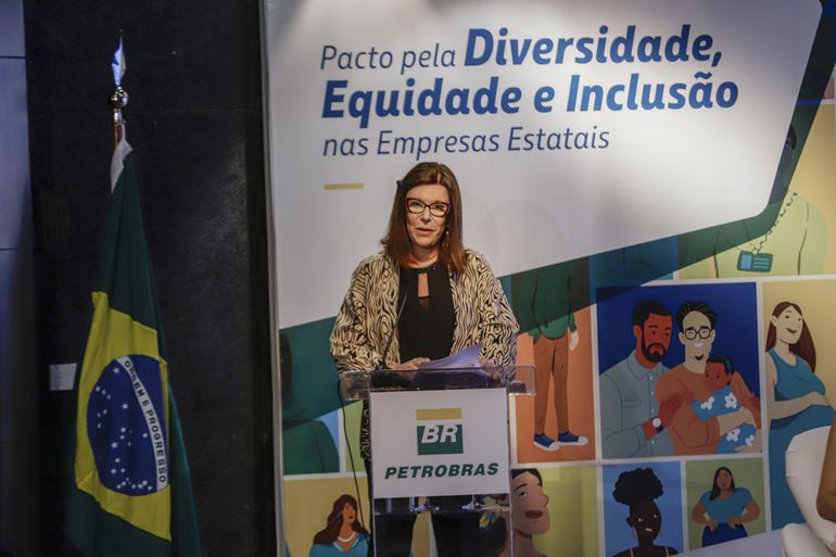 Brasília (DF) 04/09/2024- A presidenta da Petrobras, Magda Chambriard, participa da cerimônia do pacto pela diversidade, equidade e inclusão nas empresas estatais.
Foto: Joédson Alves/Agência Brasil