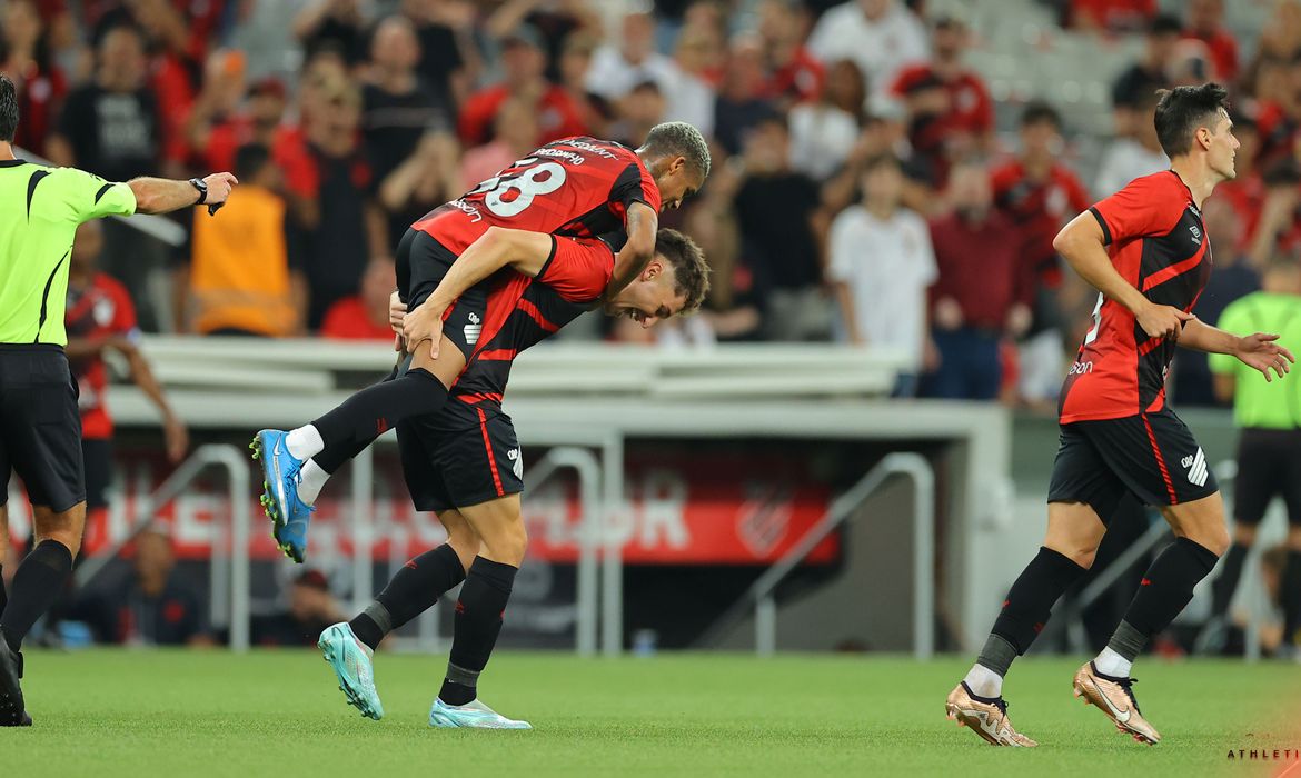 athletico-pr, azuriz, paranaense