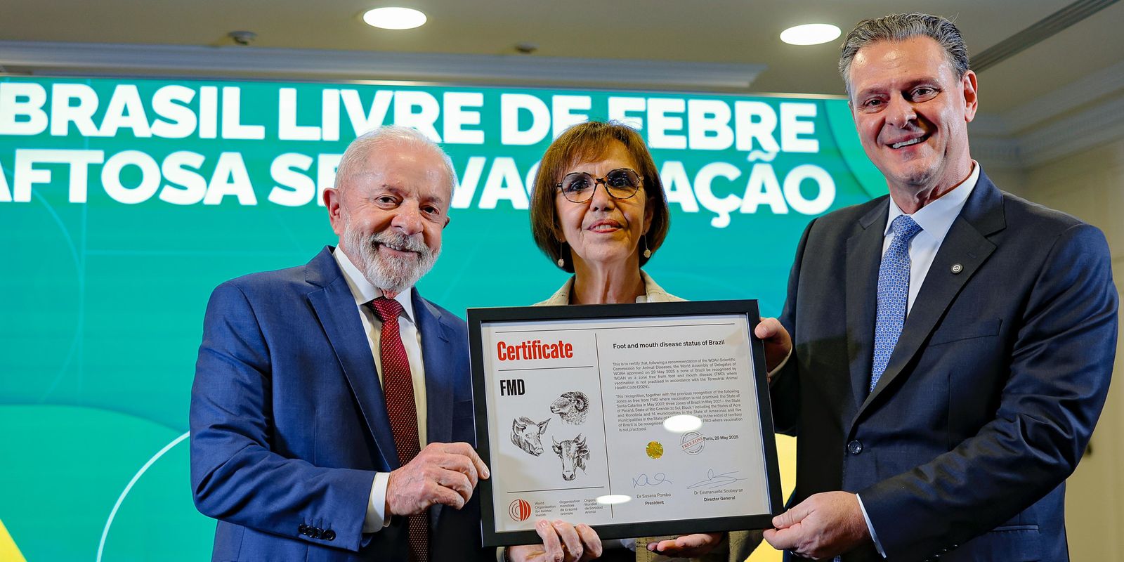 Lula recebe certificado de país livre da febre aftosa Lula recebe certificado de país livre da febre aftosa