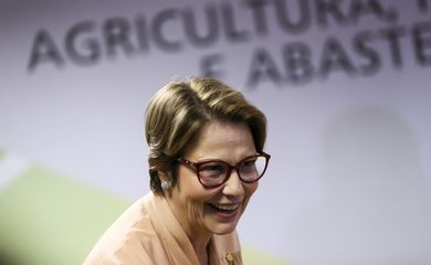 A nova ministra da Agricultura, Tereza Cristina, assume o cargo, faz pronunciamento e dá posse aos novos secretários da pasta.