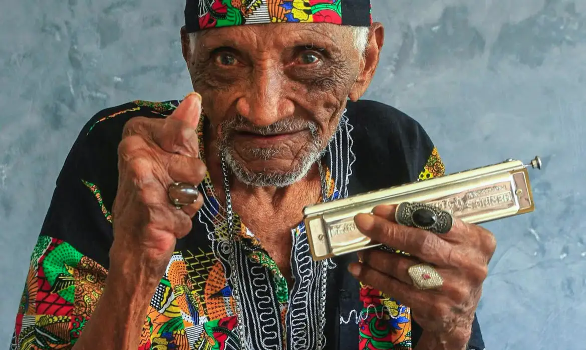 Brasília (DF) 22/12/2024 - Mestre Laurentino morre ao 98 anos em Belém
Músico paraense ficou conhecido como o roqueiro mais antigo do Brasil
Foto: mestrelaurentino/Instagram