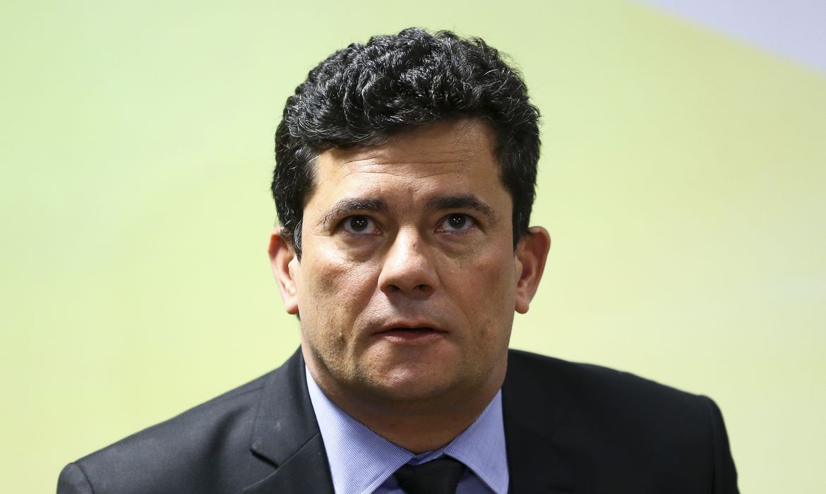  O ministro da Justiça, Sergio Moro, durante cerimônia de assinatura de acordo de cooperação técnica para promover ações conjuntas, visando prevenir a ocorrência da chamada “venda casada” na tomada de crédito agrícola. 