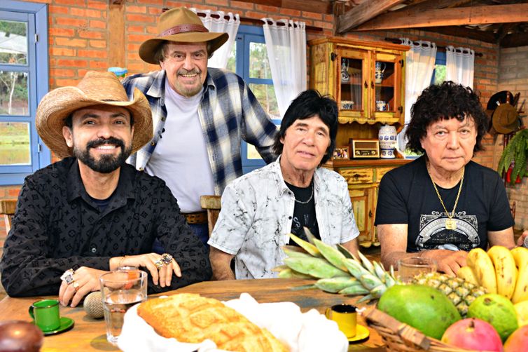 Canto e Sabor do Brasil recebe Marcello Teodoro e a dupla Teodoro e Sampaio