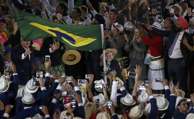 Rio de Janeiro - Entrada da delegação brasileira no desfile olímpico (Reuters/Issei Kato/Direitos Reservados)