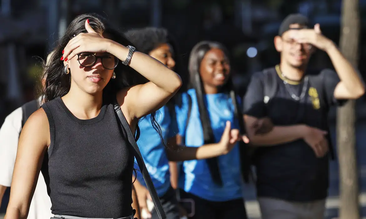 Onda de calor continua no Rio Grande do Sul at esta quarta-feira