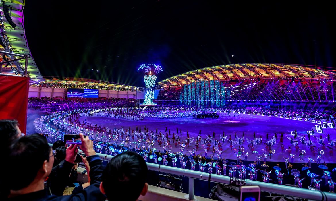  Cerimônia de Abertura dos 7º Jogos Mundiais Militares, no Estádio de Esportes de Wuhan.